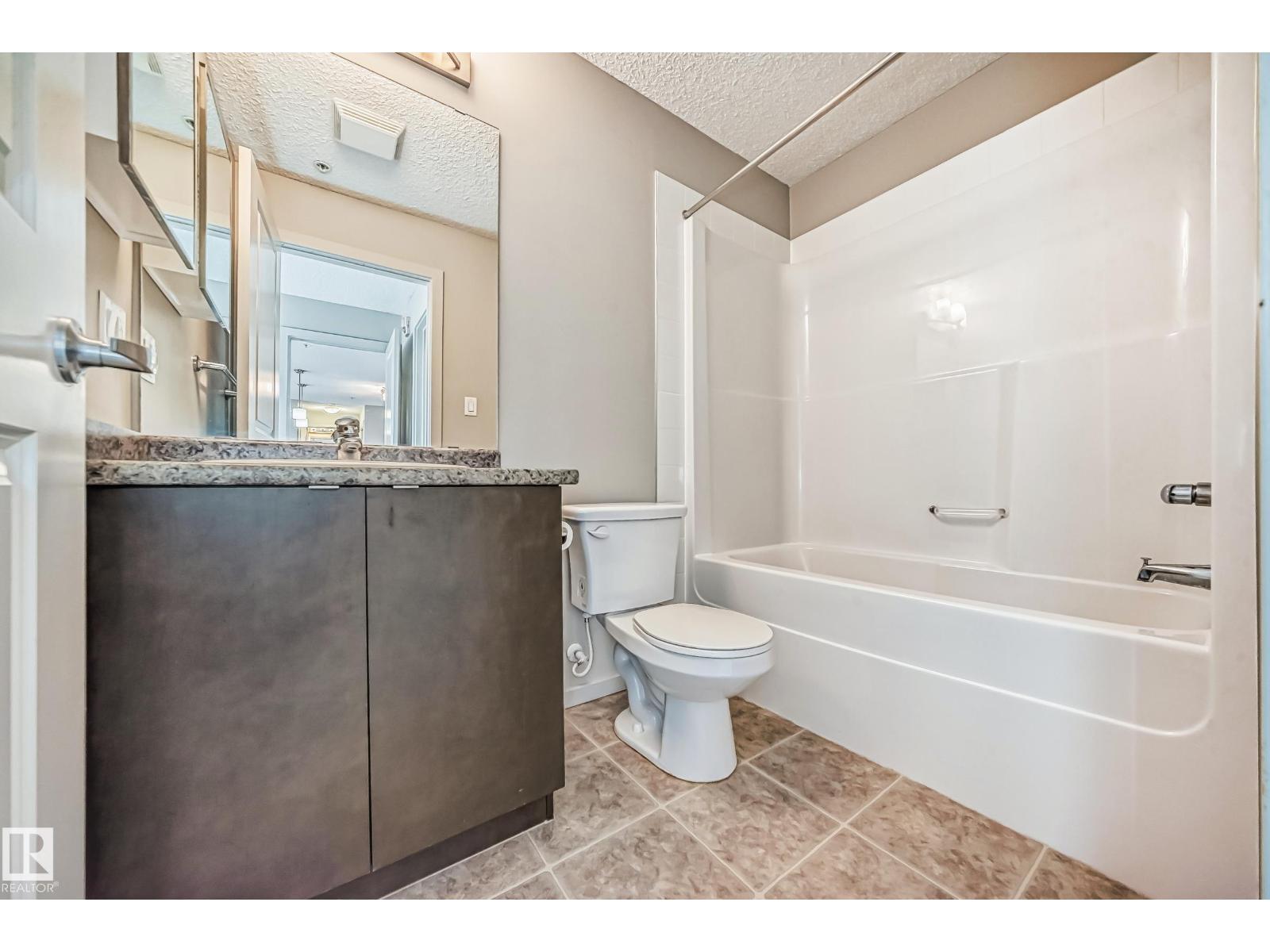 Property photograph 34 for MLS E4514544