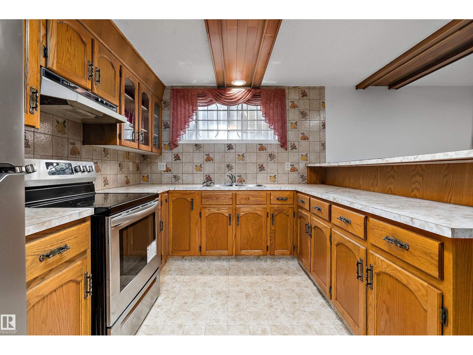 16132 98 ST NW, photo 42 of 52