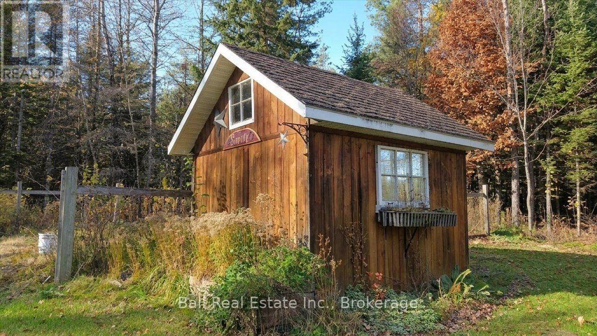 5794 Highway 620 Highway, Wollaston, ON photo 11