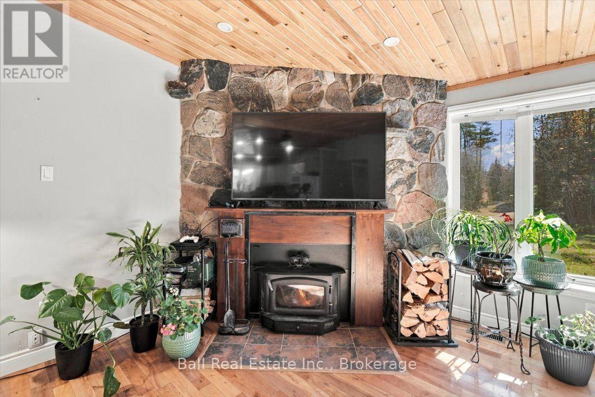 5794 Highway 620 Highway, Wollaston, ON photo 31