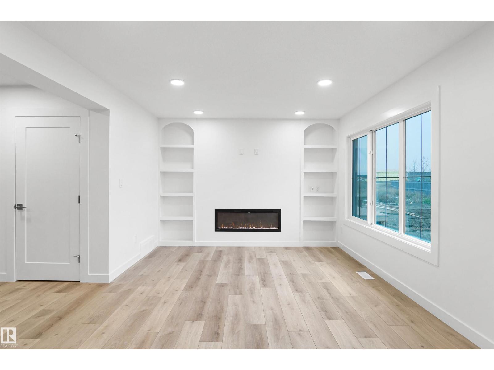 Property photograph 7 for MLS E4501518