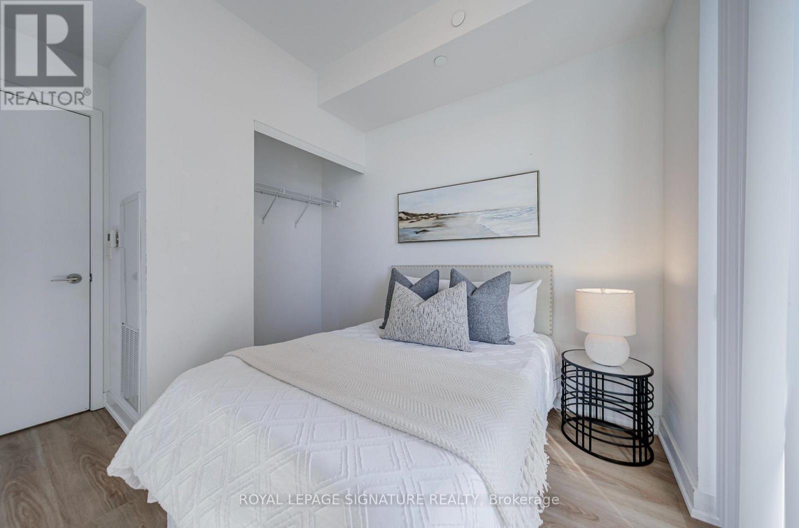 1705- 8 Eglinton Avenue East, Toronto, ON photo 33
