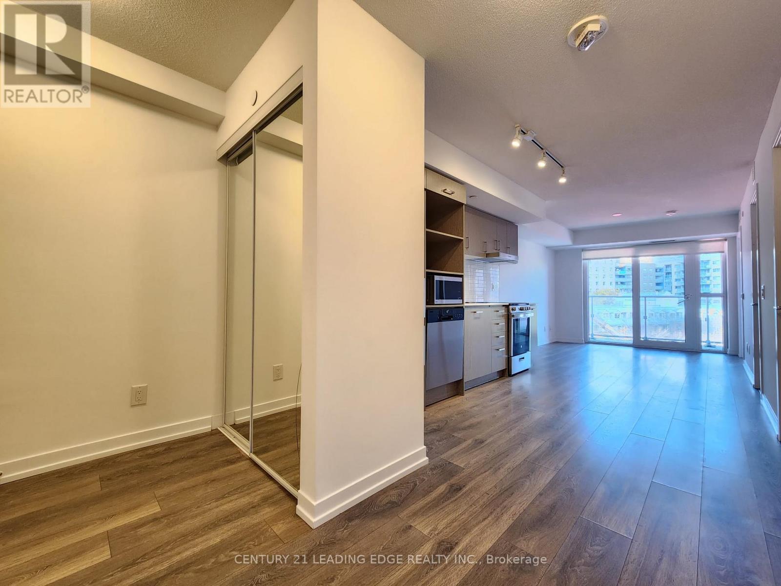 Photo of 219 Dundas Street