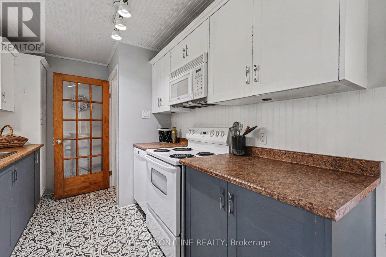 2498 RIDEAU FERRY ROAD, Drummond/North Elmsley — photo 12