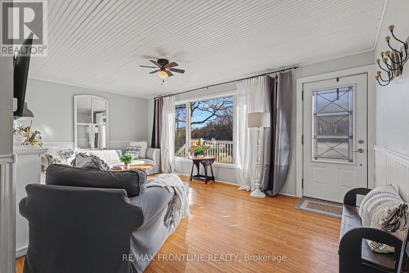 2498 RIDEAU FERRY ROAD, Drummond/North Elmsley — photo 5