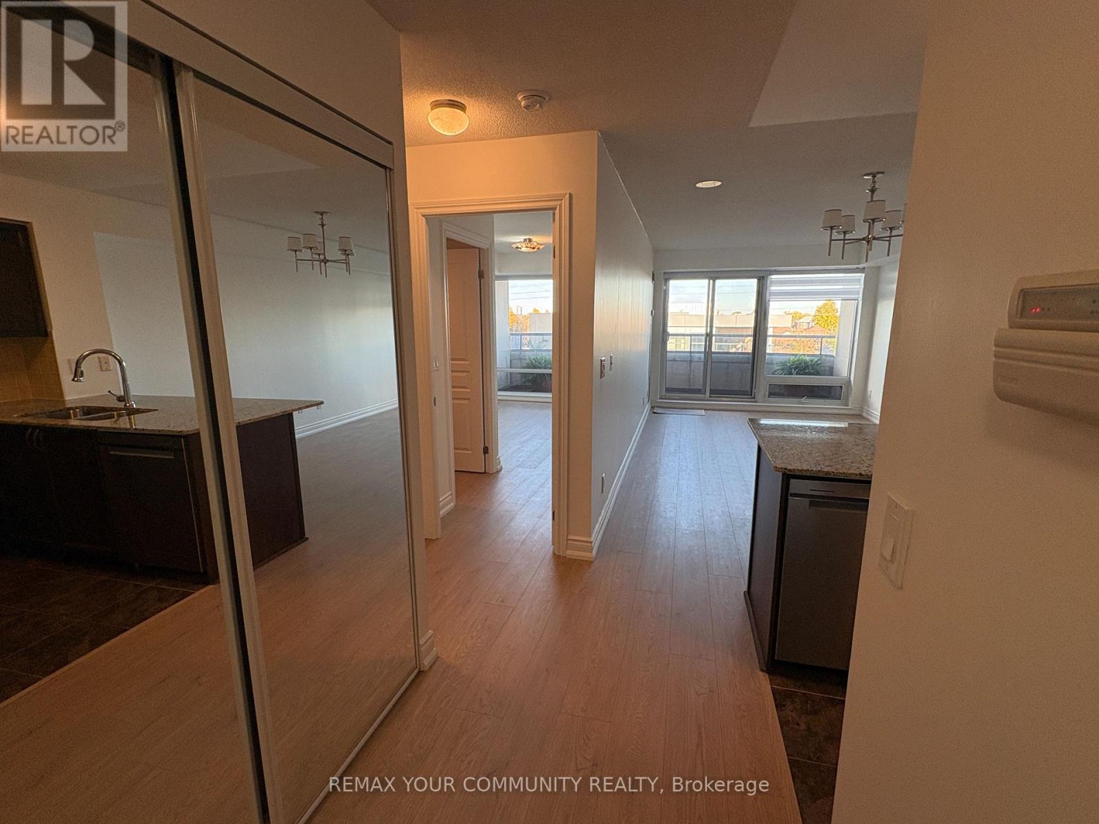 310 - 7 NORTH PARK ROAD, Vaughan (Beverley Glen) — photo 7