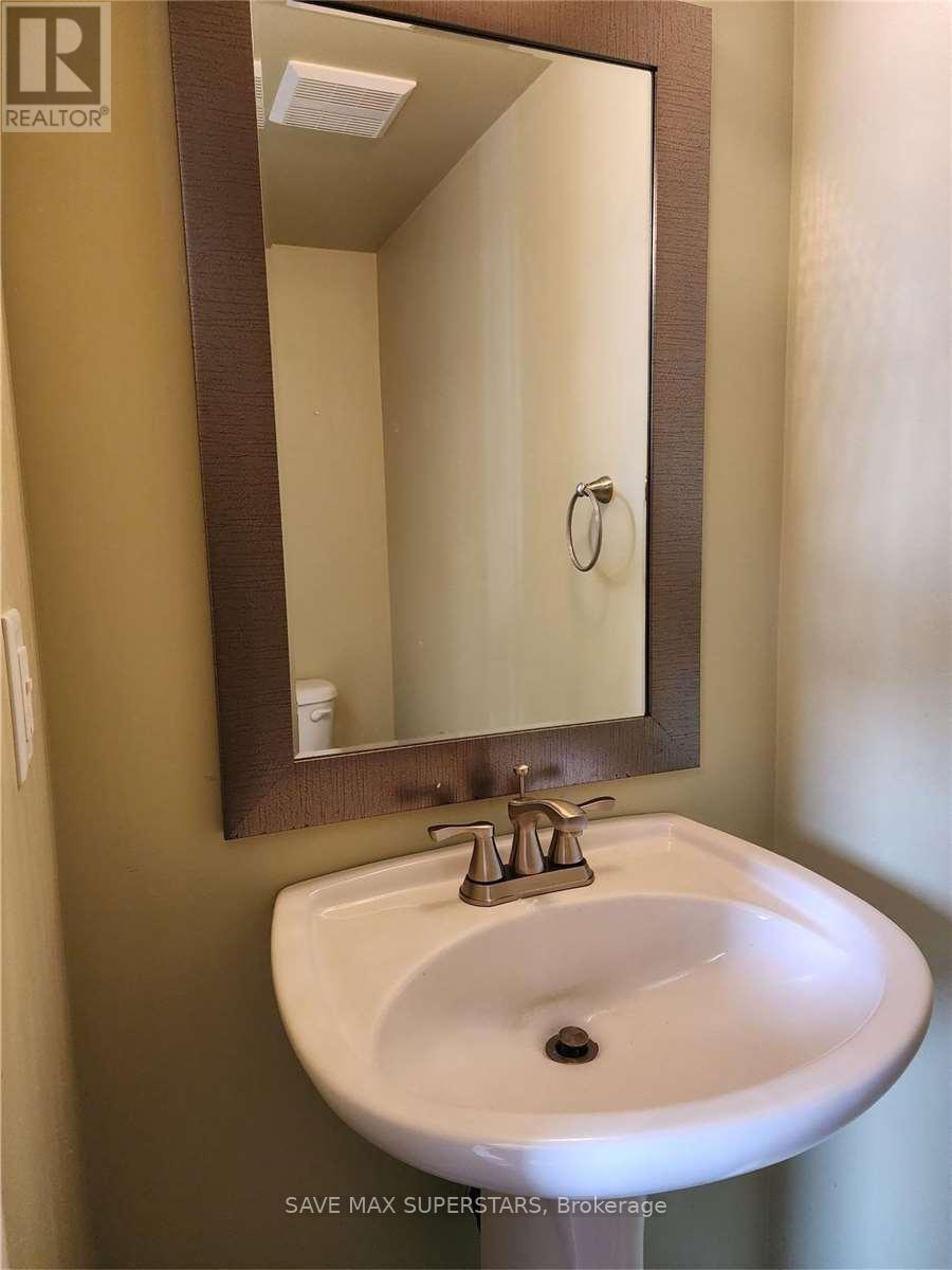 1 Lister Drive, Barrie photo 3