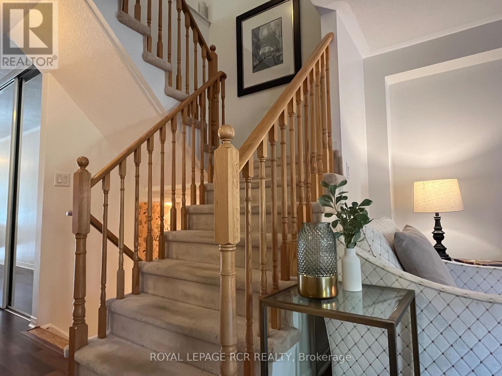 10 Rutherford Road, Bradford West Gwillimbury photo 16