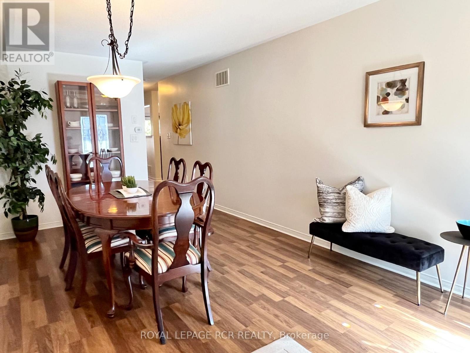 10 Rutherford Road, Bradford West Gwillimbury photo 6