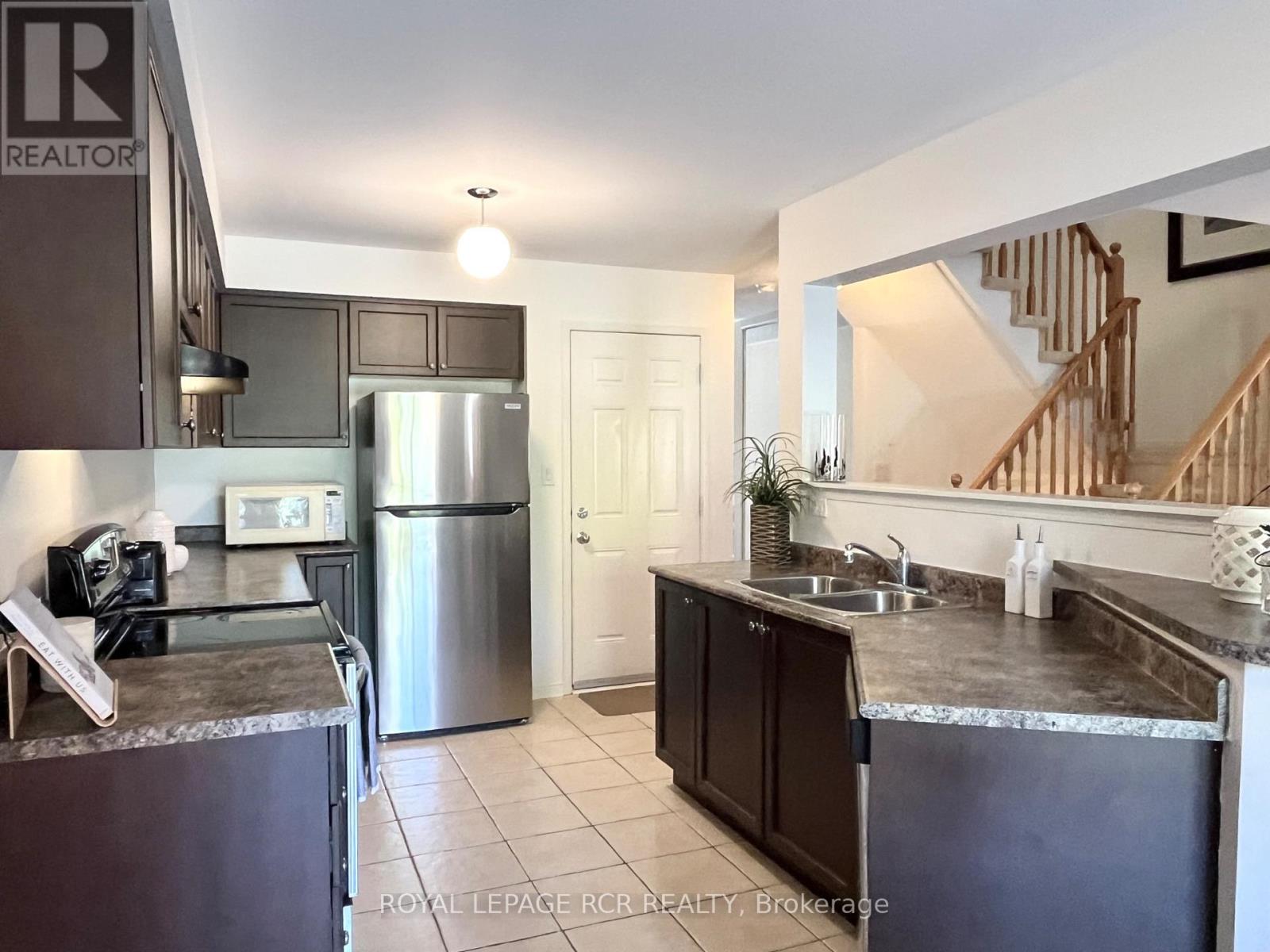 10 Rutherford Road, Bradford West Gwillimbury photo 13