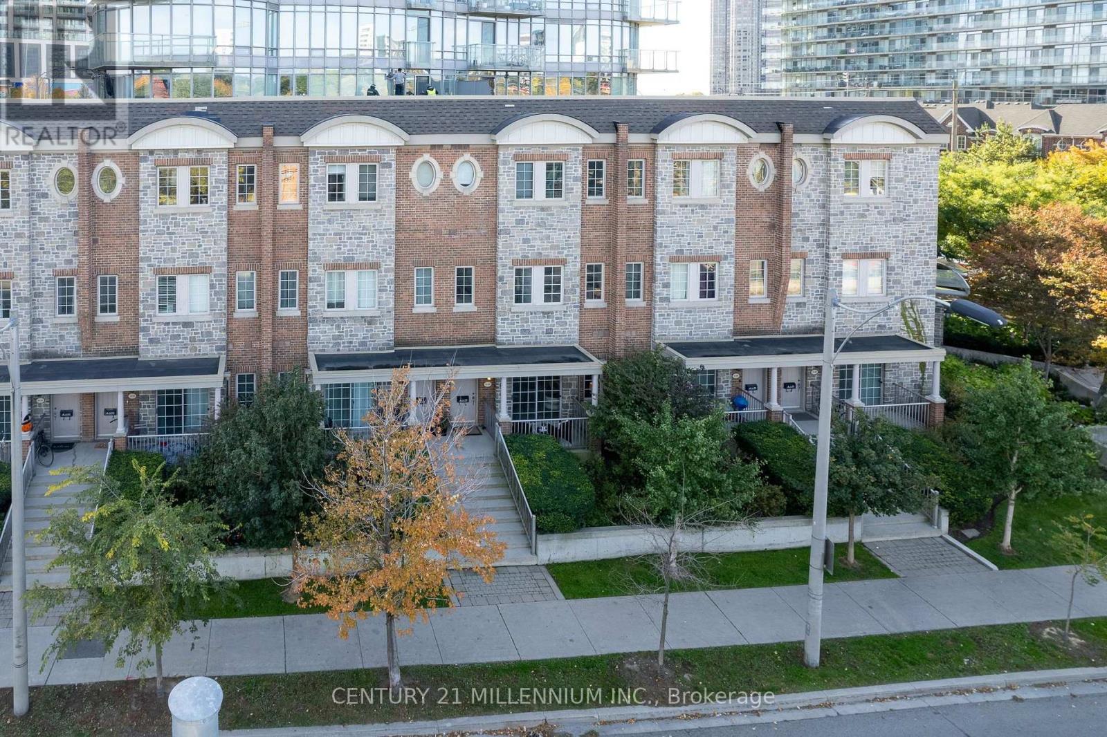 TH109- 15 Windermere Avenue, Toronto, ON photo 42