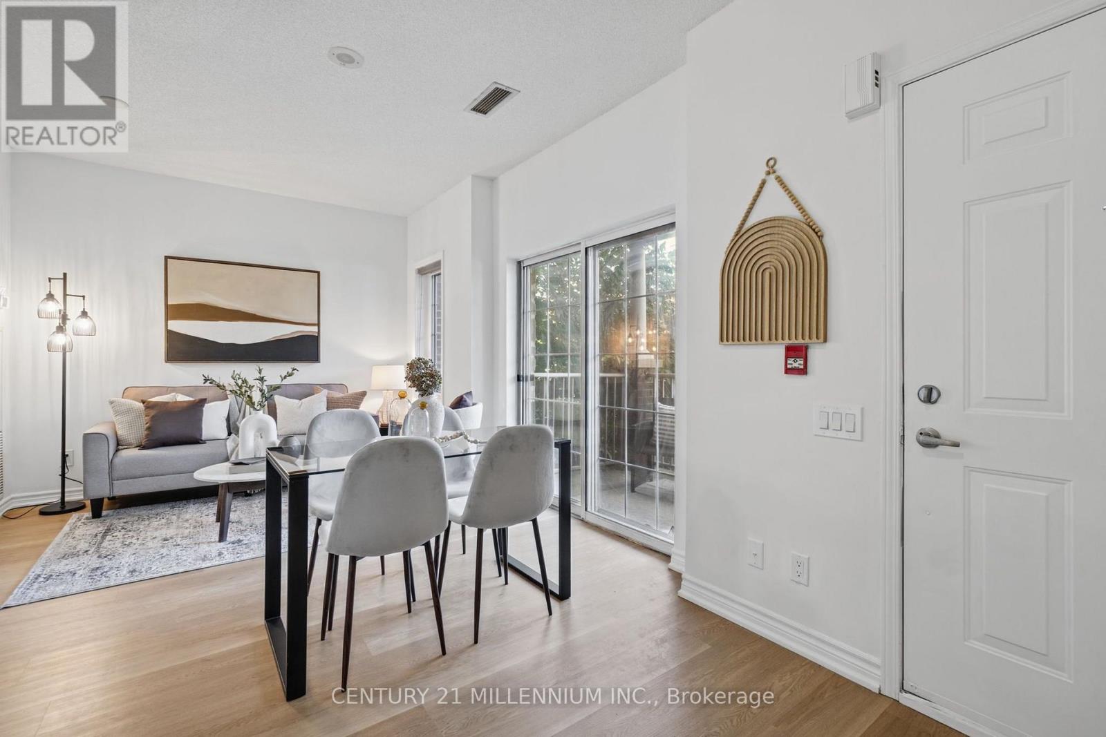 TH109 - 15 WINDERMERE AVENUE, Toronto (High Park-Swansea) — photo 6