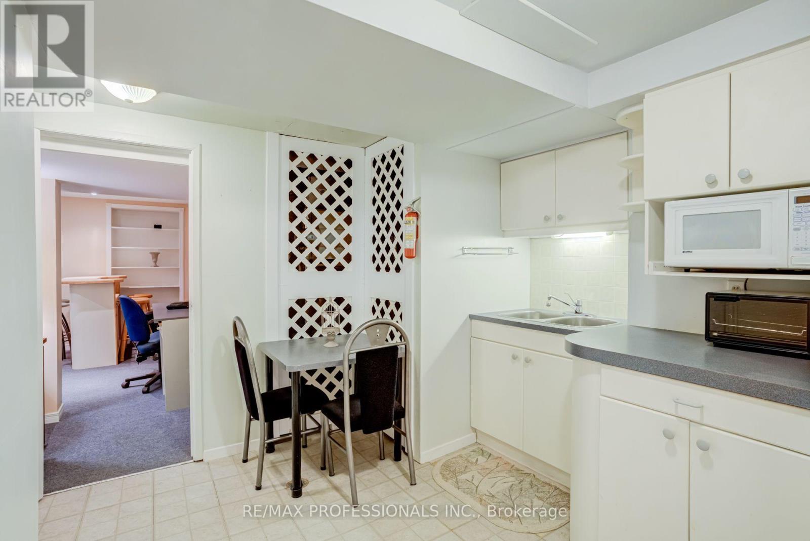 4357 Poltava Crescent, Mississauga, ON photo 42