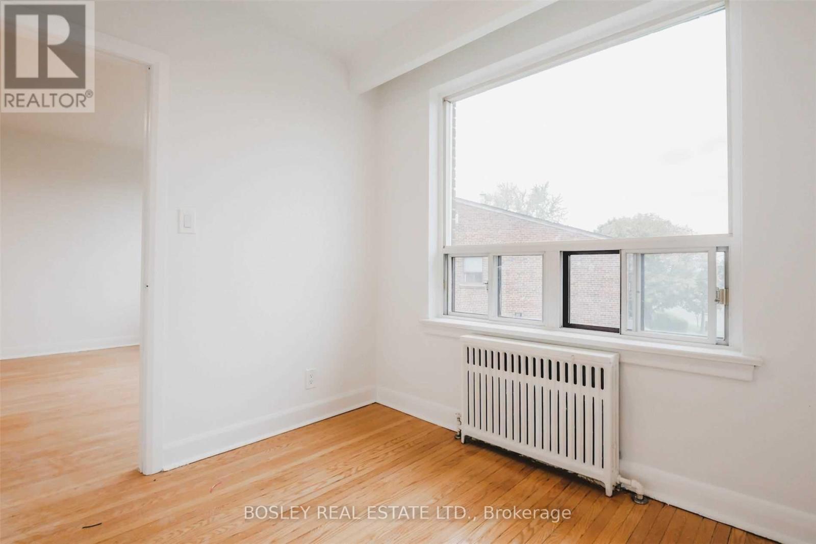 4 - 11 CALVINGTON DRIVE, Toronto (Downsview-Roding-CFB) — photo 12