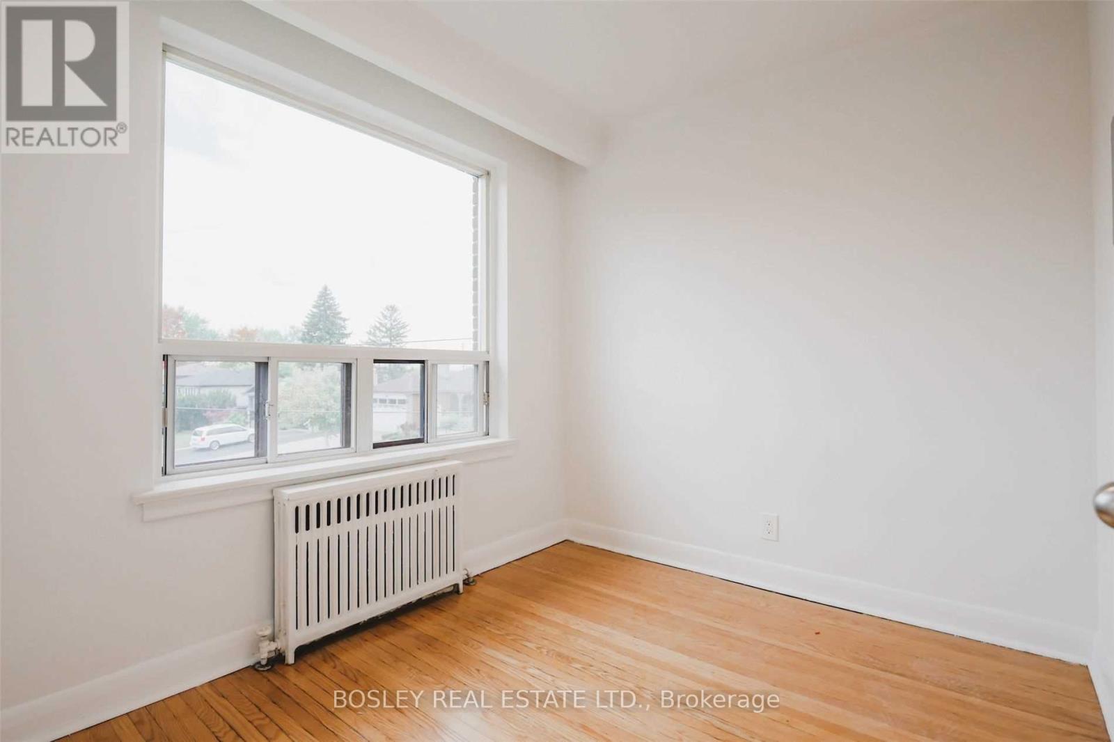 4 - 11 CALVINGTON DRIVE, Toronto (Downsview-Roding-CFB) — photo 9