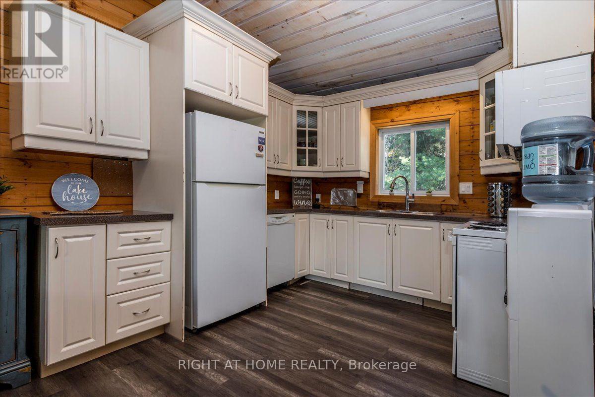 16 GRAND STREET, Seguin — photo 3