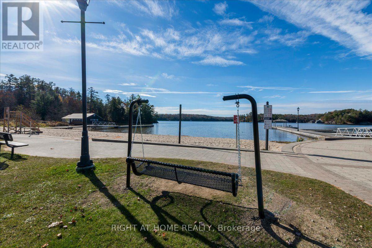 16 Grand Street, Seguin, ON photo 40