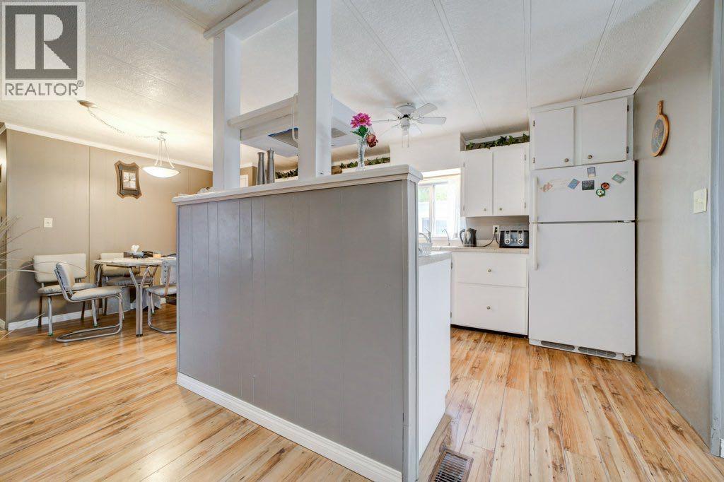 # 29, 895 Elizabeth Street, photo 8 of 38