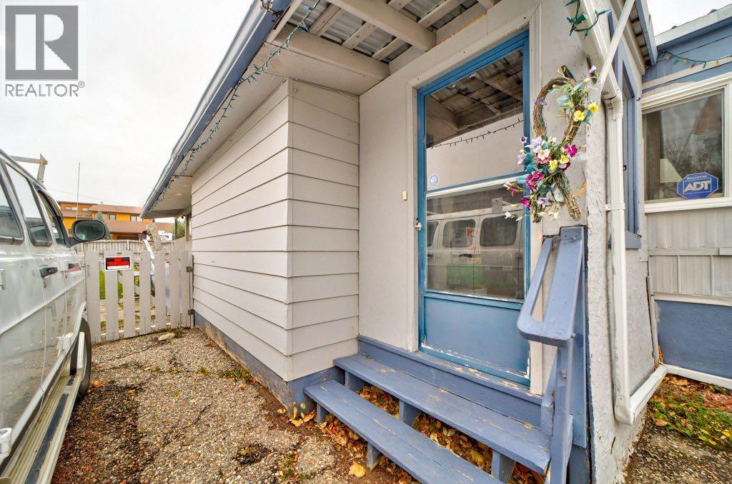 # 29, 895 Elizabeth Street, photo 4 of 38