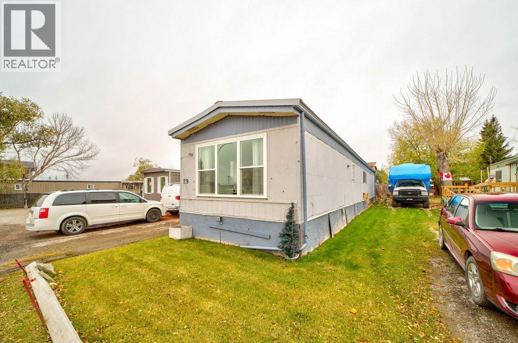 # 29, 895 Elizabeth Street, photo 3 of 38