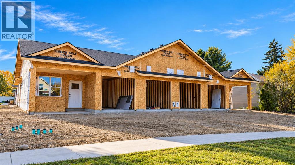 3, 5463 55 Avenue, Lacombe