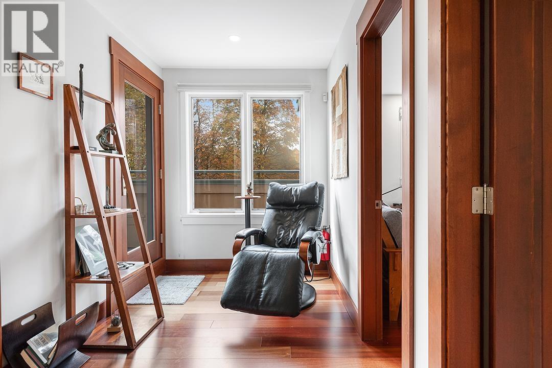 1080 Maple Street, Vancouver — photo 25
