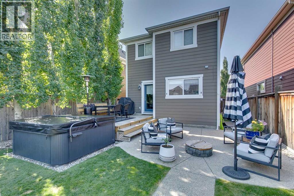 Backyard Patio & Hot Tub
