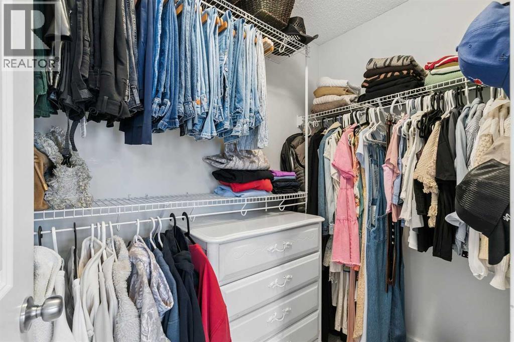 Walk In Closet