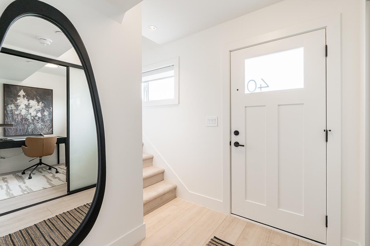 3 Bed, 3 Bath House for Sale in Langley – 39 20335 70A AVENUE, Langley – MLS# R3179266 - Image 2
