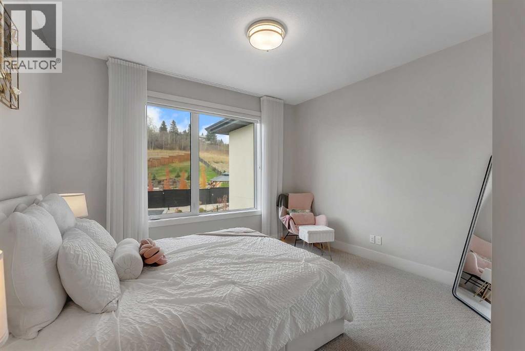 148 Crestridge Terrace SW, Calgary — photo 35