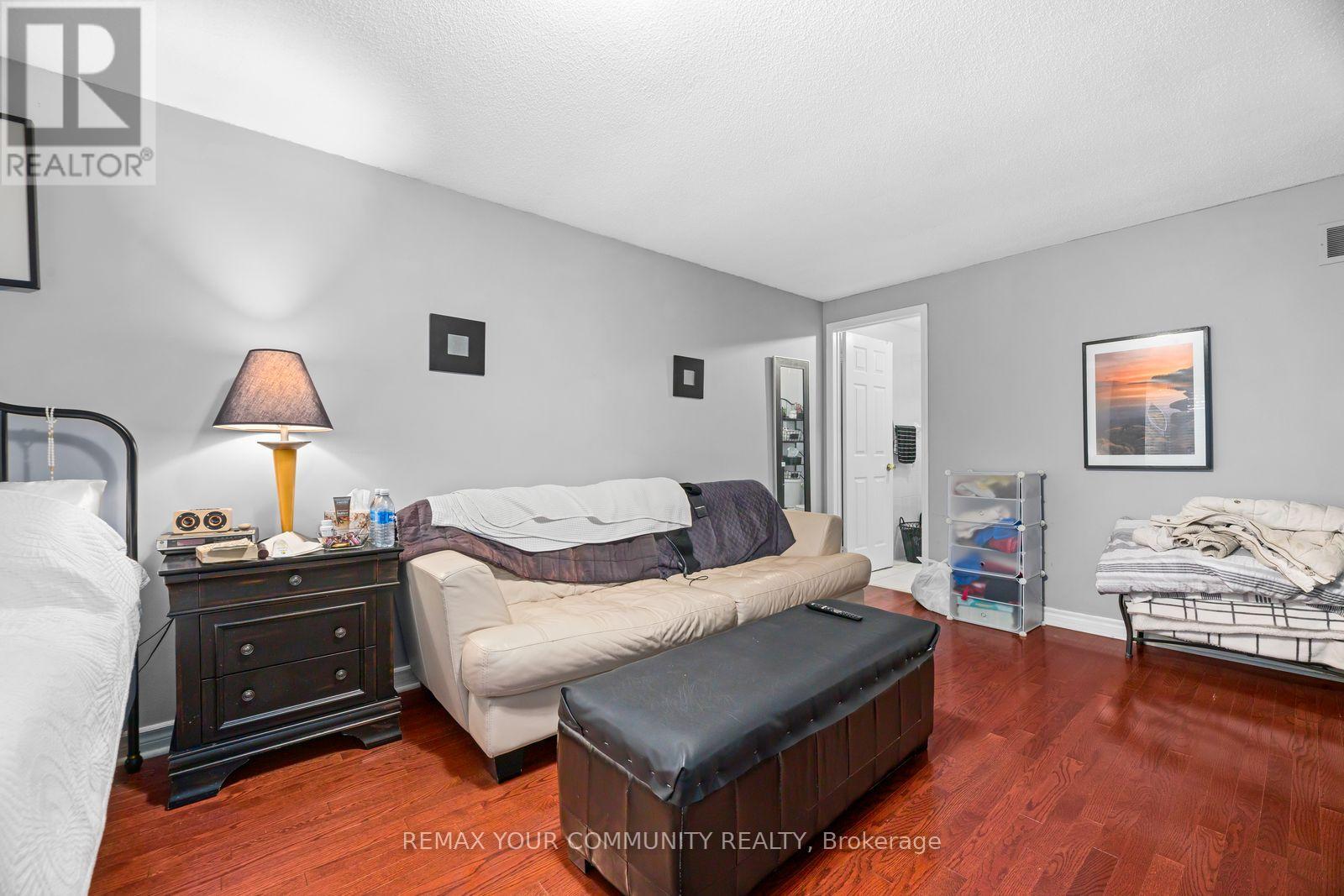 2382 Annan Woods Drive, Pickering, ON photo 13