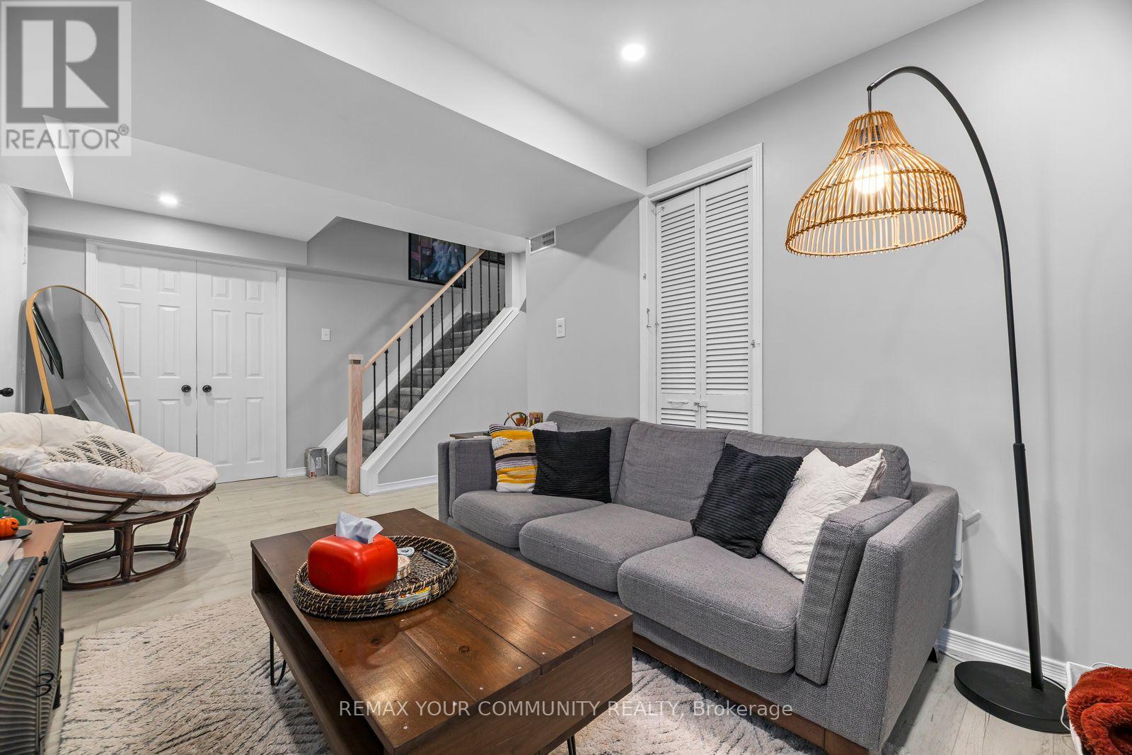 2382 Annan Woods Drive, Pickering, ON photo 20