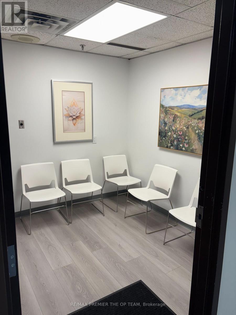 203 - 8333 WESTON ROAD, Vaughan (East Woodbridge) — photo 4