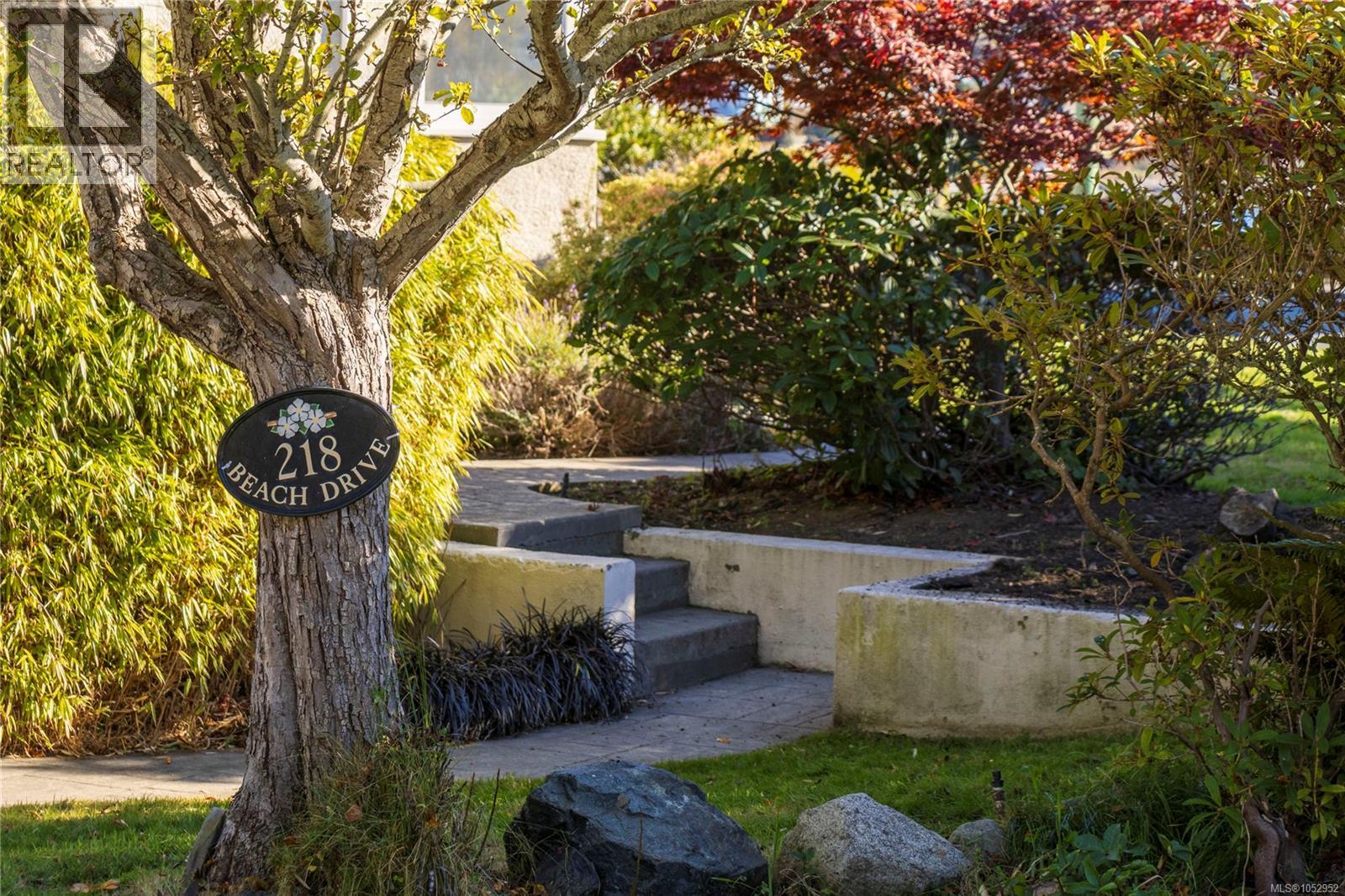  218 Beach Drive, Oak Bay