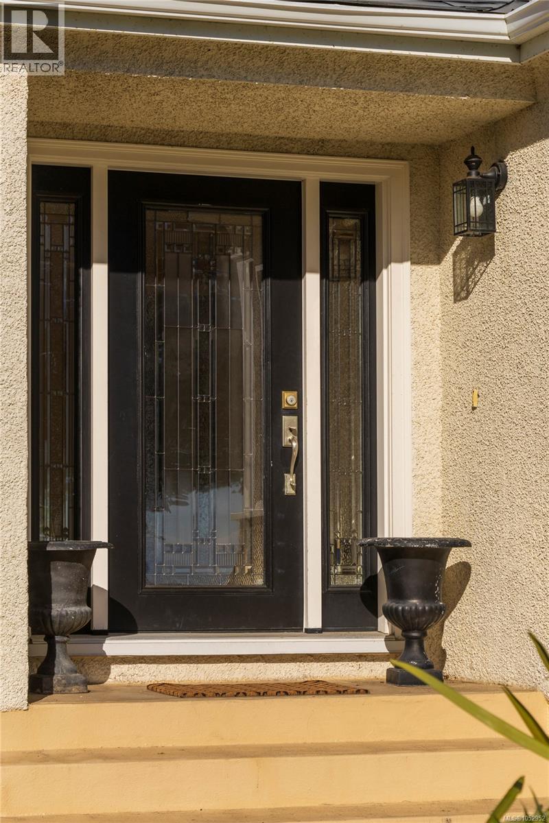  218 Beach Drive, Oak Bay