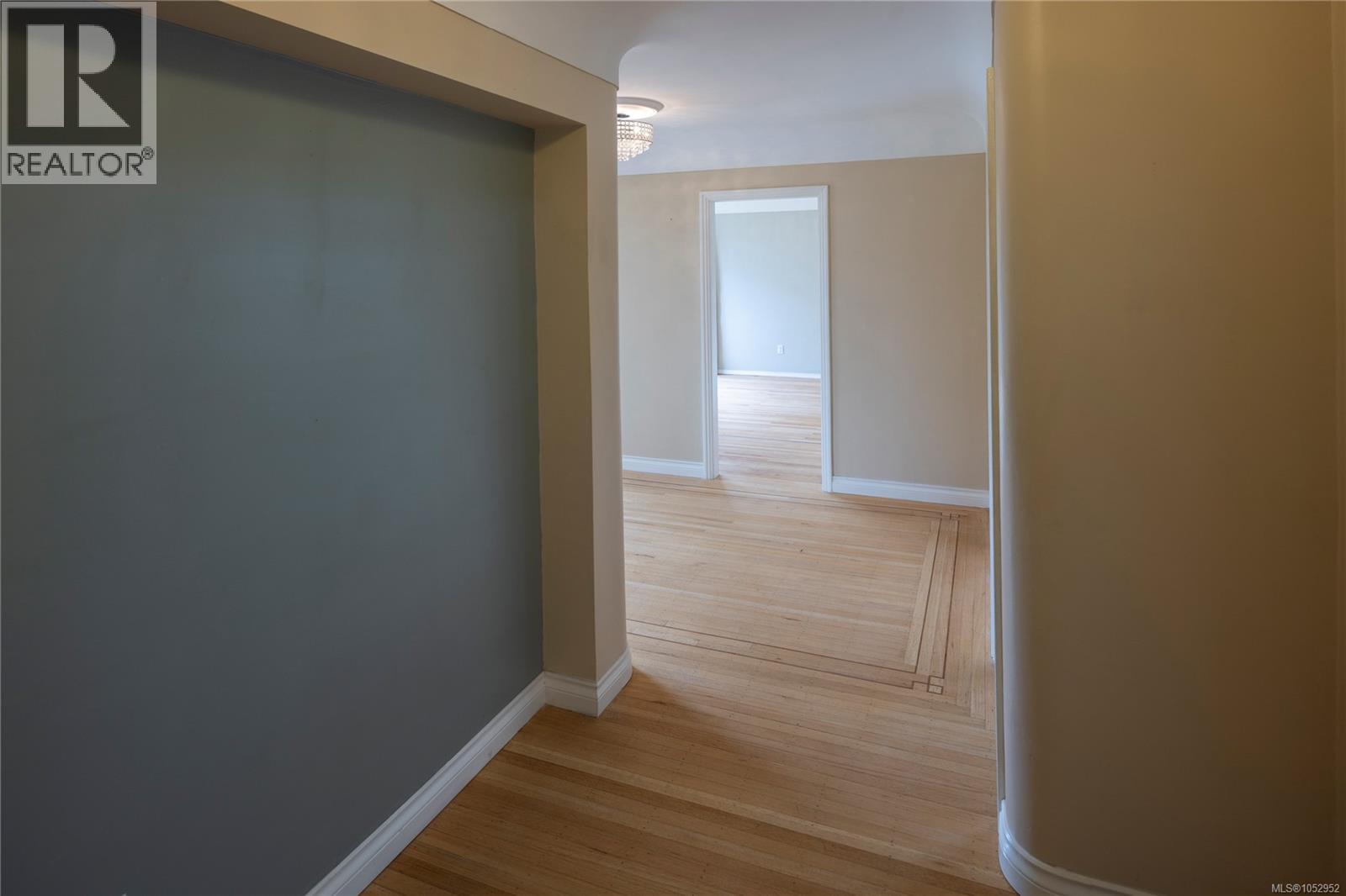  218 Beach Drive, Oak Bay