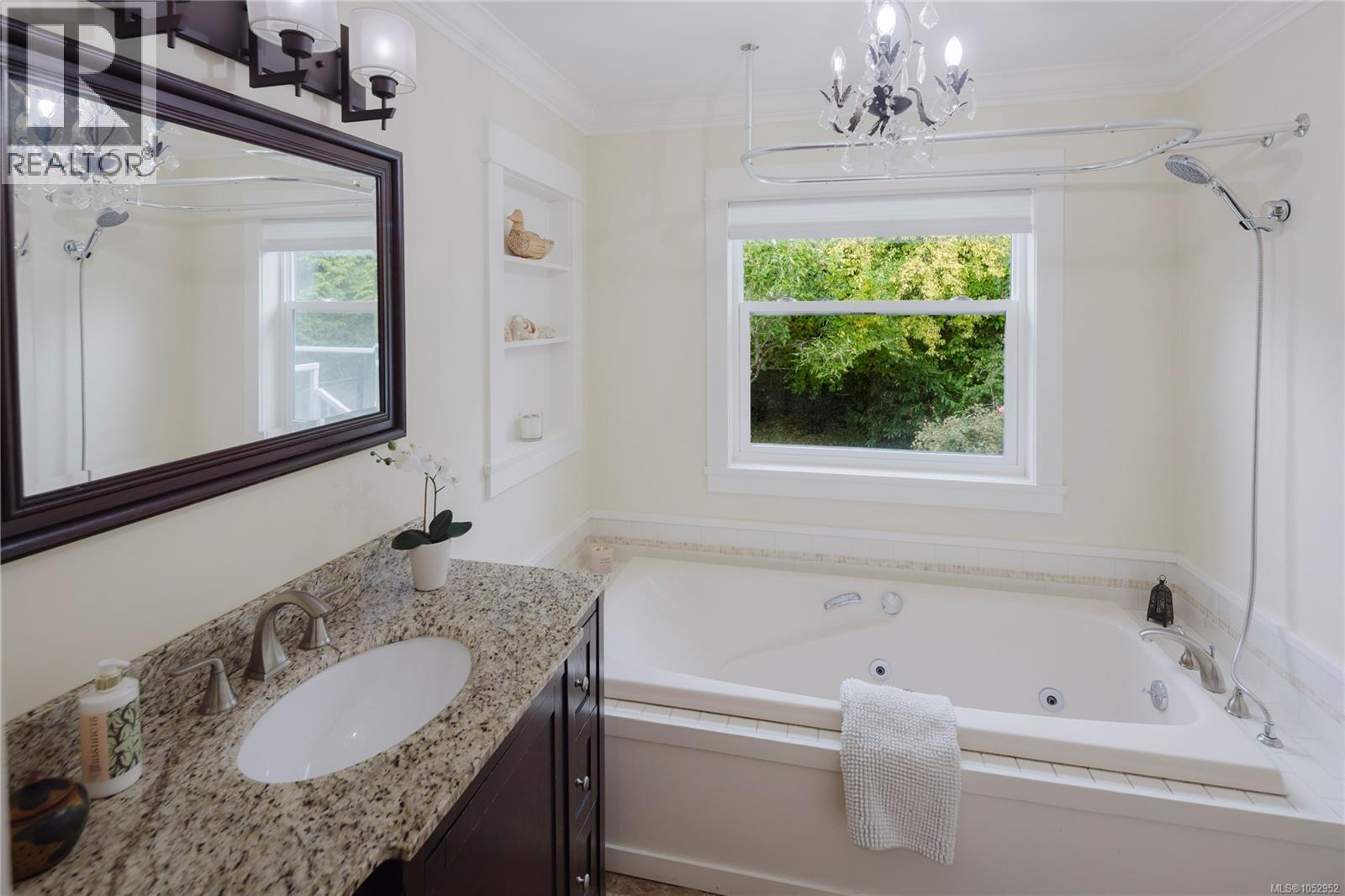  218 Beach Drive, Oak Bay