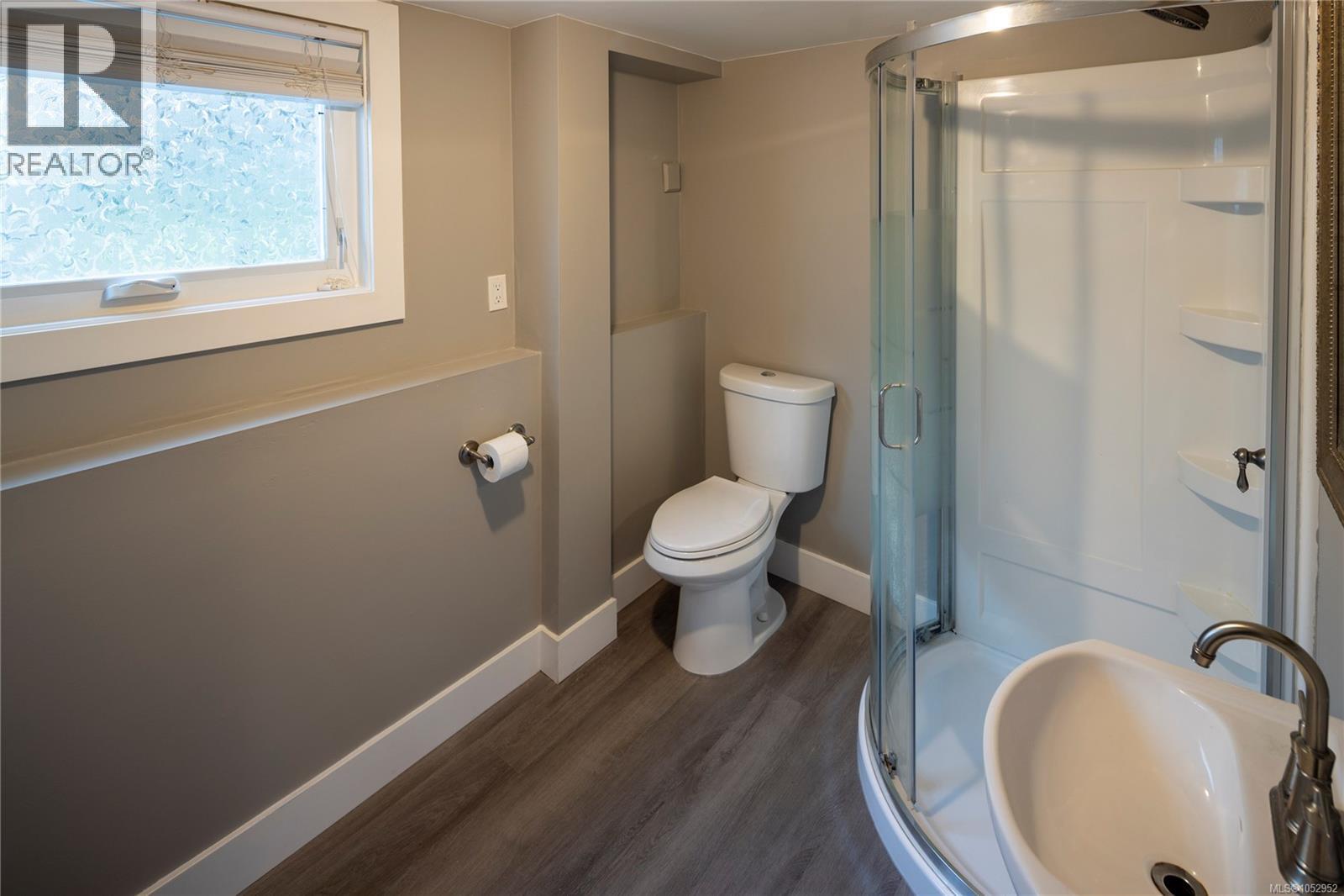  218 Beach Drive, Oak Bay