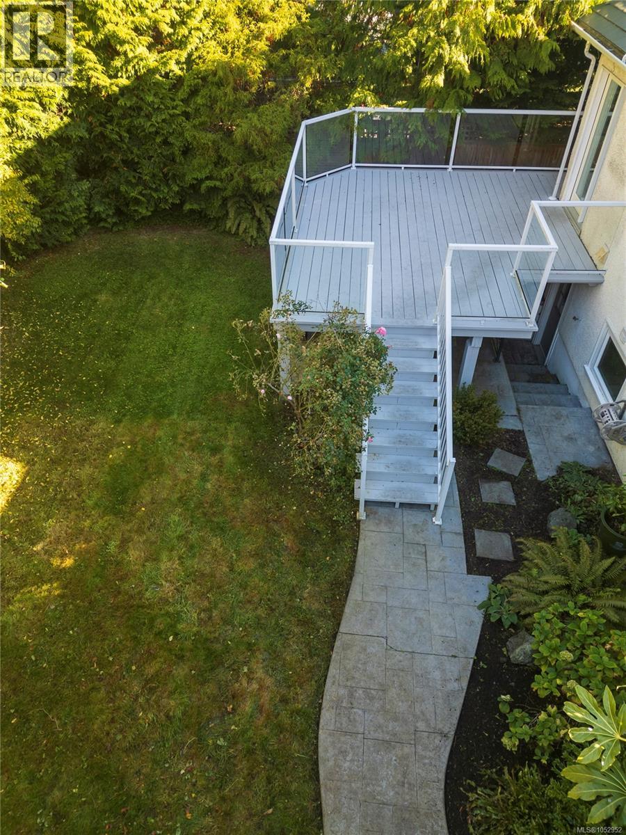  218 Beach Drive, Oak Bay