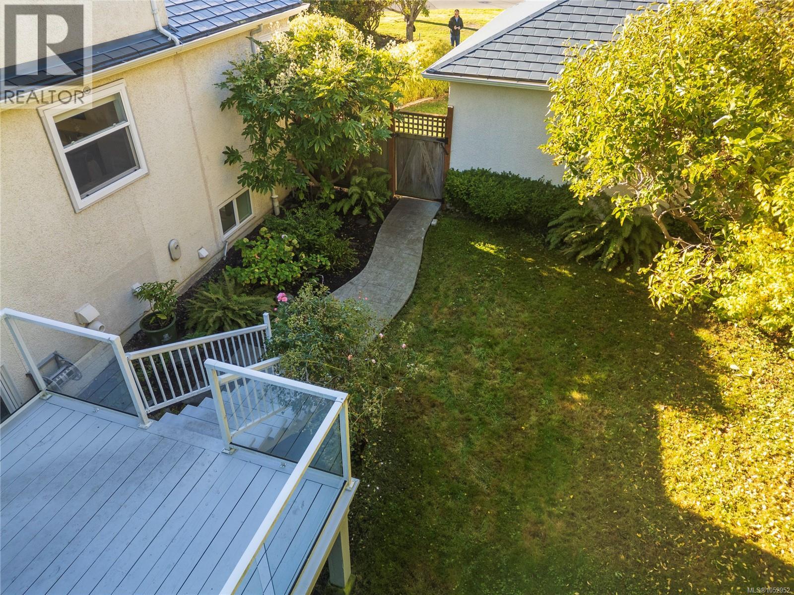  218 Beach Drive, Oak Bay