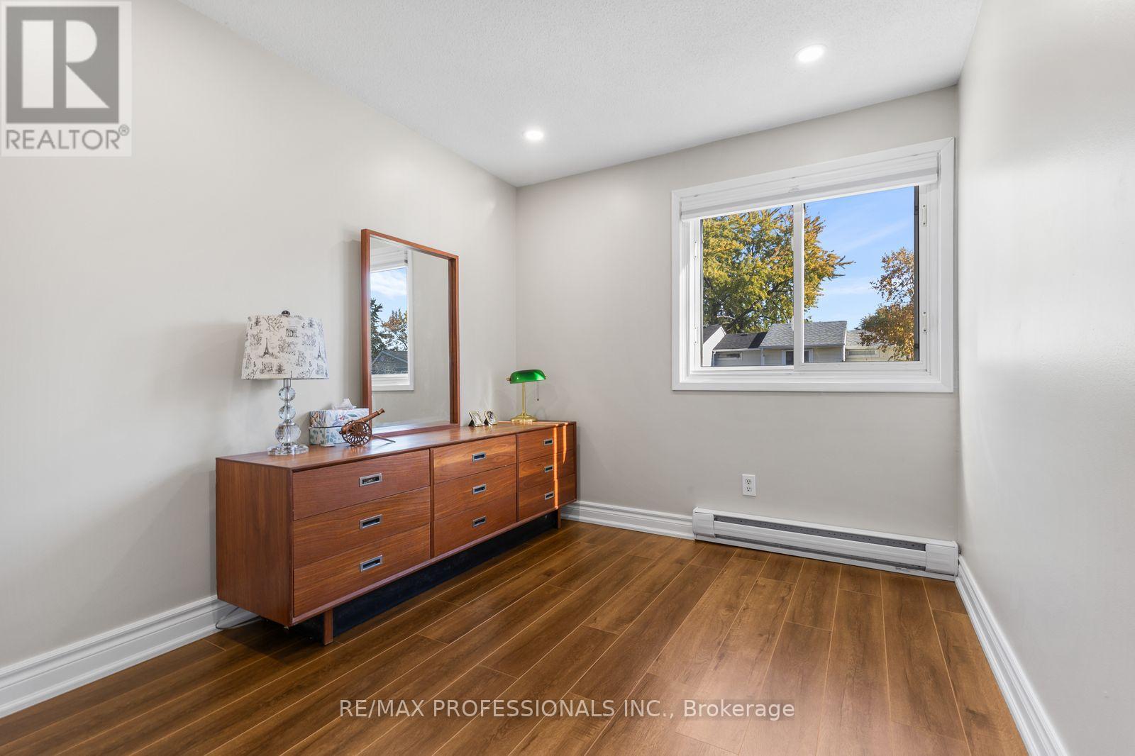 11 Grand Rapids Square, Brampton, ON photo 20