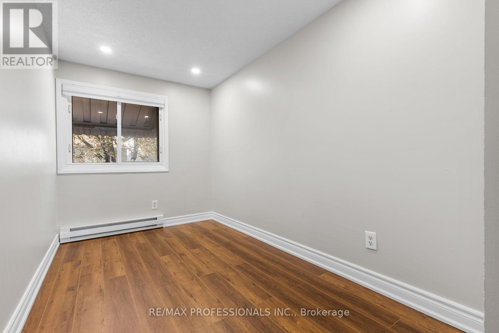 11 Grand Rapids Square, Brampton, ON photo 22