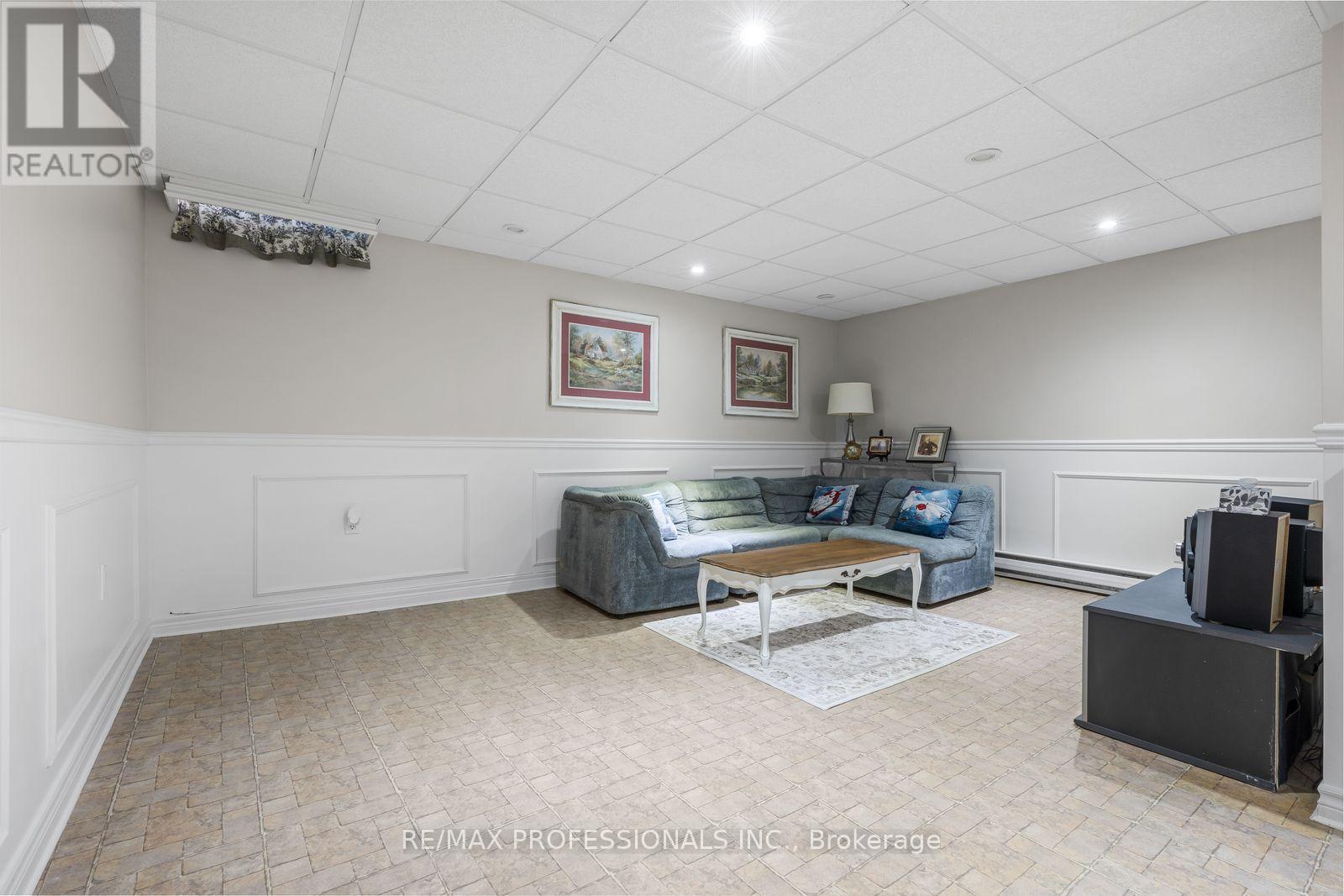 11 Grand Rapids Square, Brampton, ON photo 24