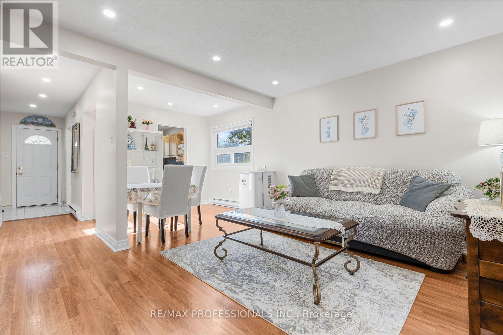 11 GRAND RAPIDS SQUARE, Brampton (Northgate) — photo 5