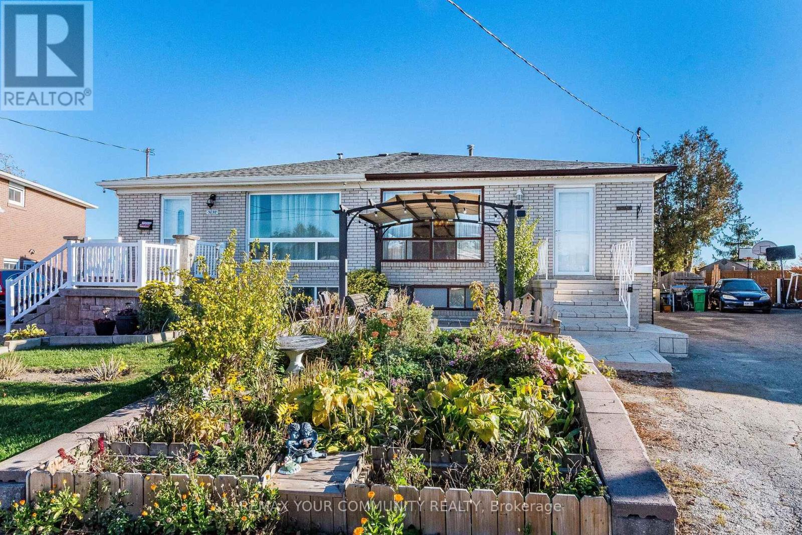 Photo of 3696 Woodruff Crescent
