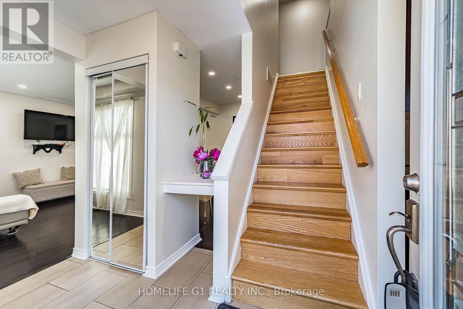 35 GREENBUSH COURT, Brampton (Northgate) — photo 5