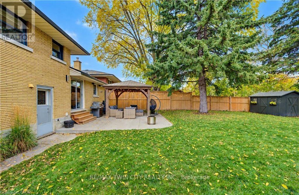 68 CAMBRIDGE Avenue, Kitchener, ON photo 34