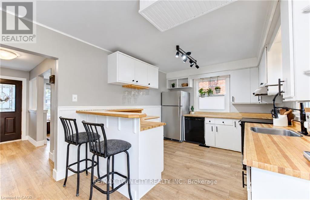 68 CAMBRIDGE AVENUE, Kitchener — photo 9