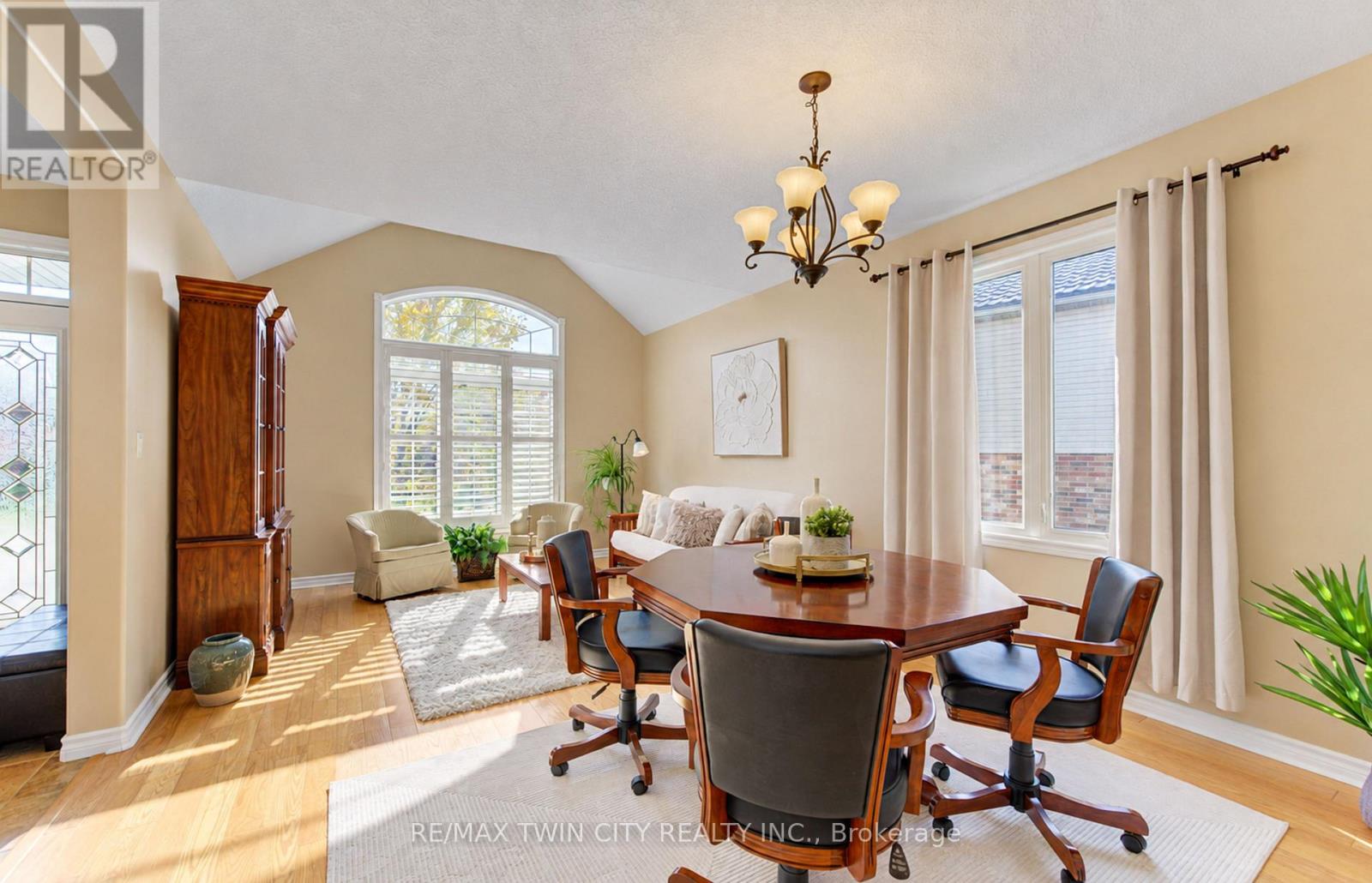 2 FIRELLA PLACE, Wellesley — photo 11