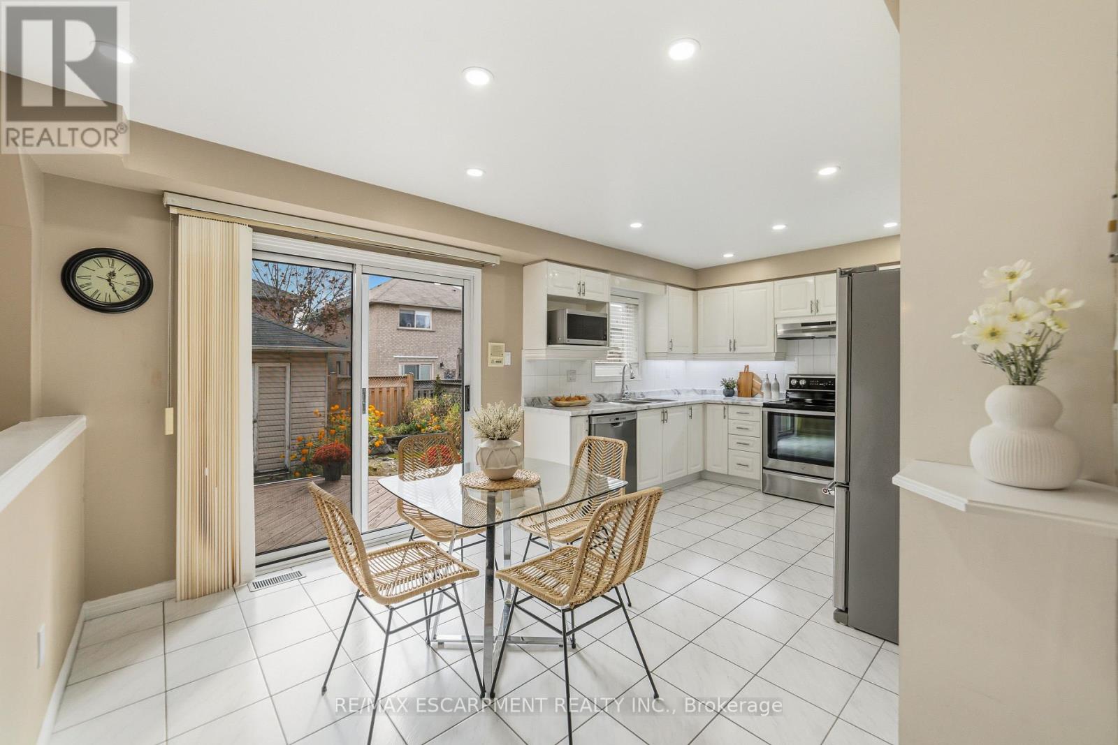 40 BROOKHURST CRESCENT, Hamilton (Waterdown) — photo 11